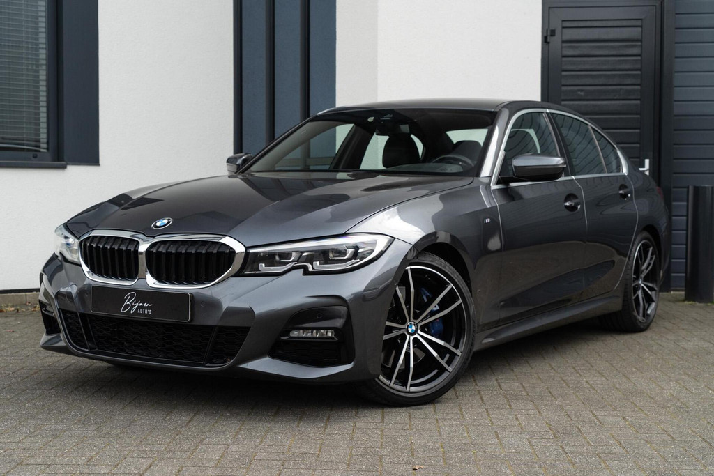 BMW 3-serie 320i M-Sport CAMERA / LEER / HUD 52750033-0.jpg | Bijnen auto's